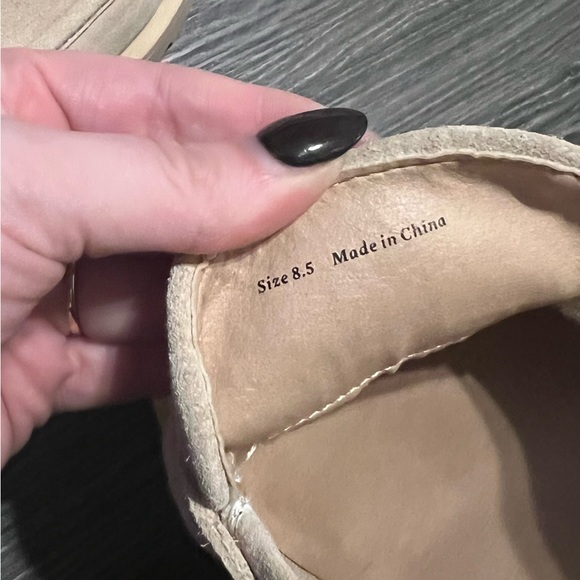 Dolce Vita Elias Flats Loafers NWOT Sand Dune - Picture 8 of 8